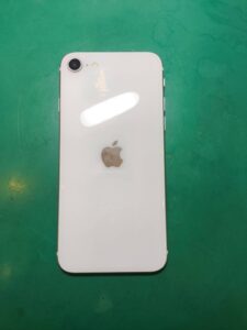 iPhoneSE2 モバトル スマホ修理工房