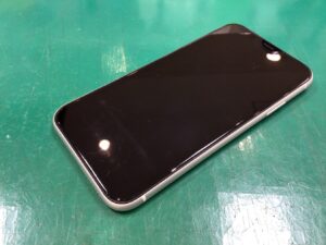 iPhoneXRを買い取り査定しました！【モバトルイーアス高尾店】