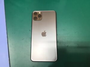 iPhone11ProMaxを買い取り査定しました！【モバトルイーアス高尾店】