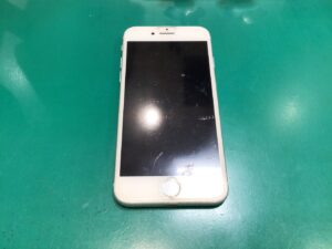 iPhone8を買い取り査定しました！【モバトルイーアス高尾店】