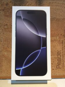 ★iPhone14,15,16(アイフォン14,15,16)シリーズ買取強化中！！★Apple iPhone16ProMax(アップル アイフォン 16プロマックス)docomo版,中古正常品★【モバトル広島パルコ新館店】