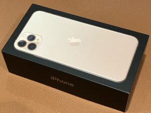 iPhone 11 Pro Max(アイフォーンイレブンプロマックス)を買取させていただきました!モバトル富山グリーンモール山室店