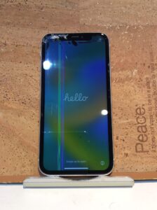 ★iPhone14,15(アイフォン14,15)シリーズ買取強化中！！★Apple iPhone11 (アイフォン11)SIMフリー版故障品【モバトル広島パルコ新館店】