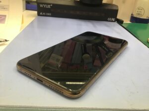 iPhoneXsの買取査定をさせていただきました！【モバトル 八王子オクトーレ店】