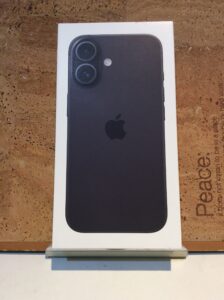 ★iPhone14,15,16(アイフォン14,15,16)シリーズ買取強化中！！★Apple iPhone16(アップル アイフォン 16)SIMフリー版,新品未開封品★【モバトル広島パルコ新館店】