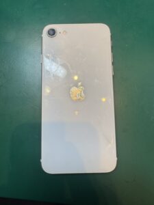 iPhoneSE2　買取査定を行いました！【モバトル荻窪】