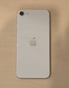 iPhone SE 第3世代 64GBの中古端末を買取させて頂きました！