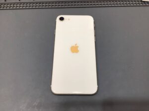iPhoneSE2の買取査定を致しました。【モバトルイーアス高尾店】