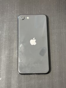 iPhone SE2 128GBの中古端末を買取させていただきました。