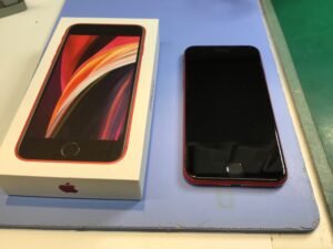 iPhoneSE第2世代(アイフォーン)を買取いたしました。【モバトルグランデュオ蒲田店】