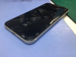 iPhoneSE2の買取査定を致しました。【モバトルイーアス高尾店】