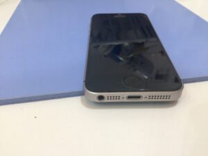 iPhoneSEの買取査定を致しました。【モバトルイーアス高尾店】