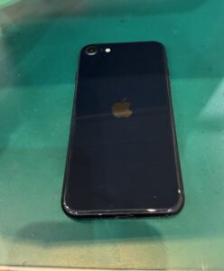 iPhoneSE3の買取査定を行いました！【モバトル荻窪】